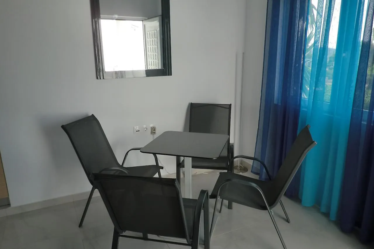 Poseidon Suites Hotel Stavrós